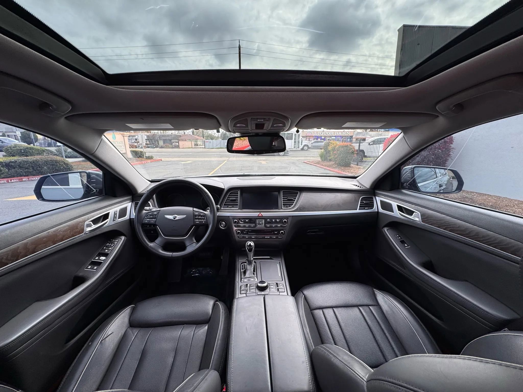 Used 2015 Hyundai Genesis 3.8 w/ Option Group 04 RWD image 18