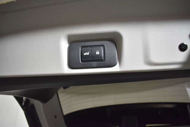Certified 2023 Nissan Ariya AWD/4WD image 33