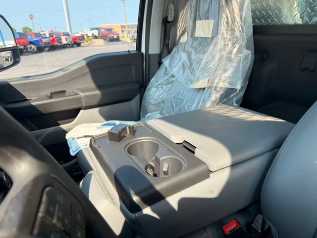 New 2026 Ford F550 4x4 Regular Cab Super Duty image 23