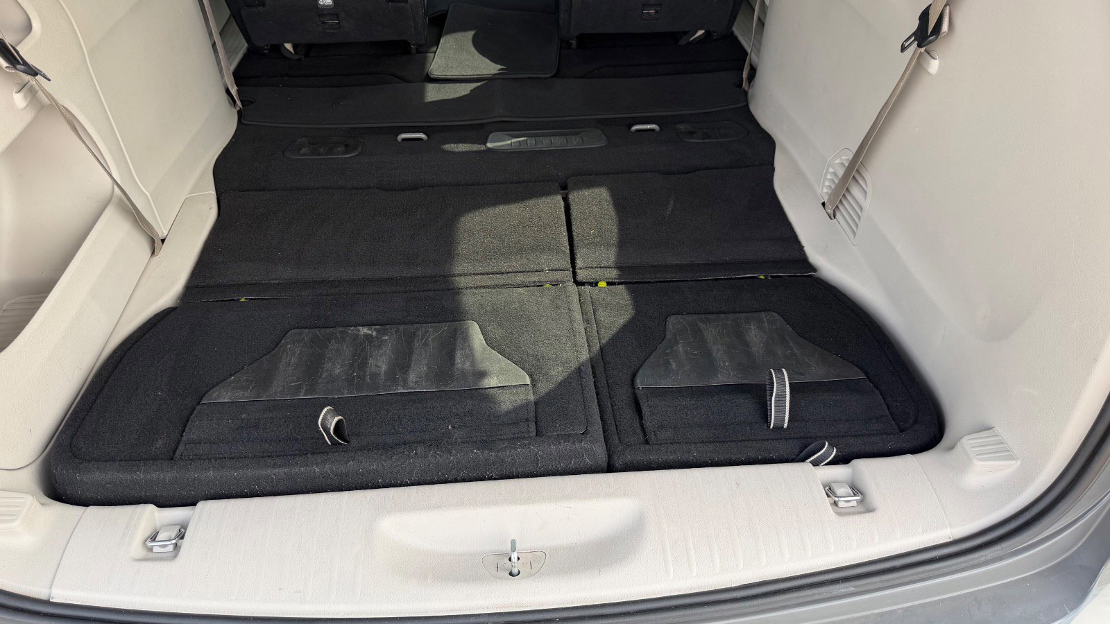 Used 2022 Chrysler Pacifica Touring-L FWD image 11