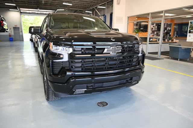New 2026 Chevrolet Silverado 1500 RST w/ RST All Star Premium Package AWD/4WD image 3