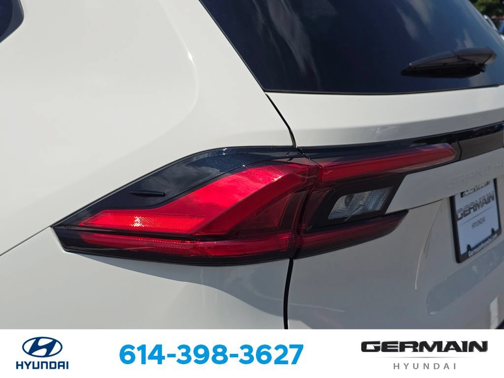Used 2024 Toyota Grand Highlander AWD image 16