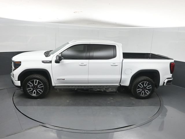 Used 2025 GMC Sierra 1500 AT4 w/ AT4 Premium Package AWD/4WD image 47