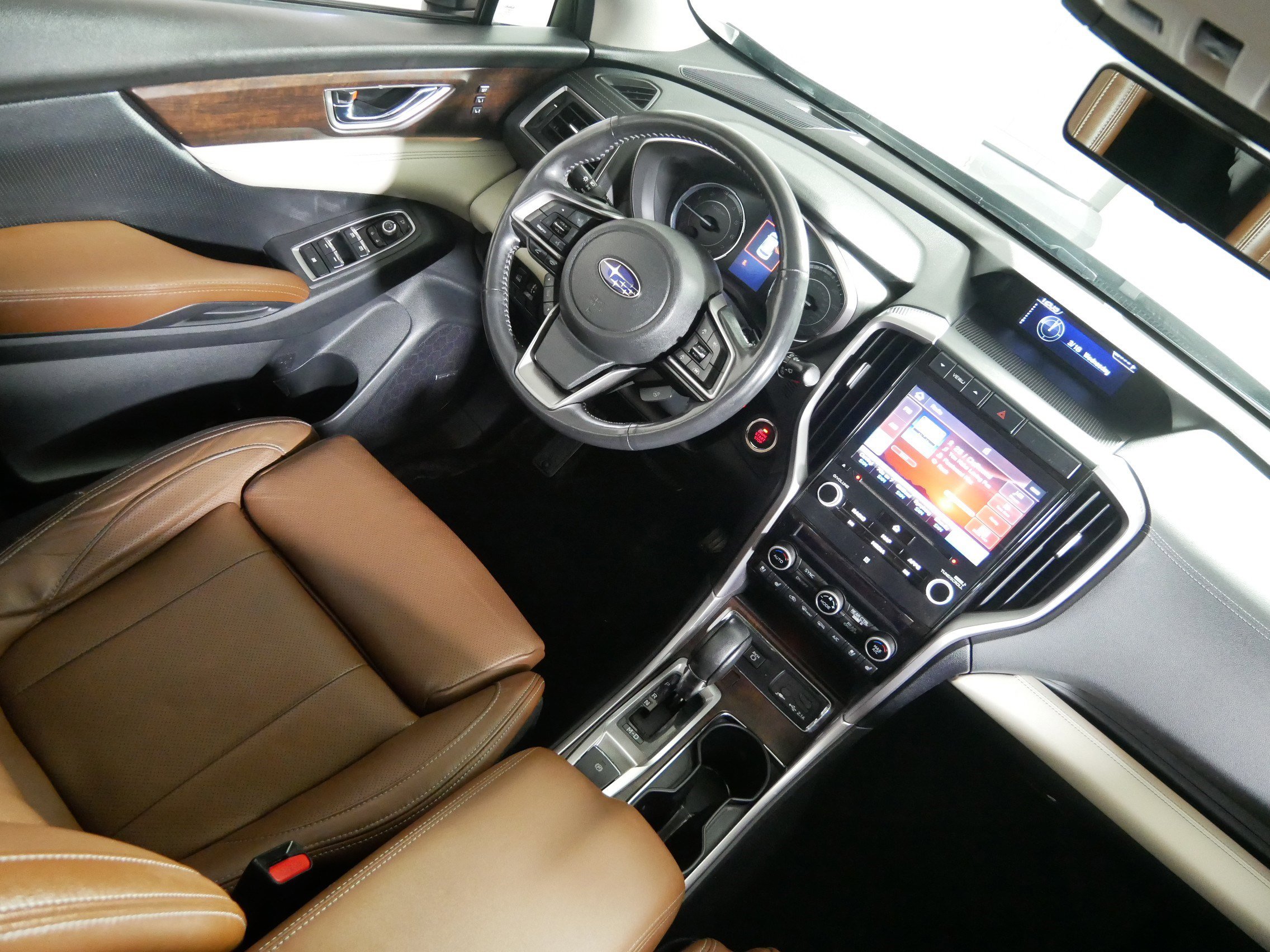 Used 2020 Subaru Ascent Touring w/ Popular Package #3 image 9