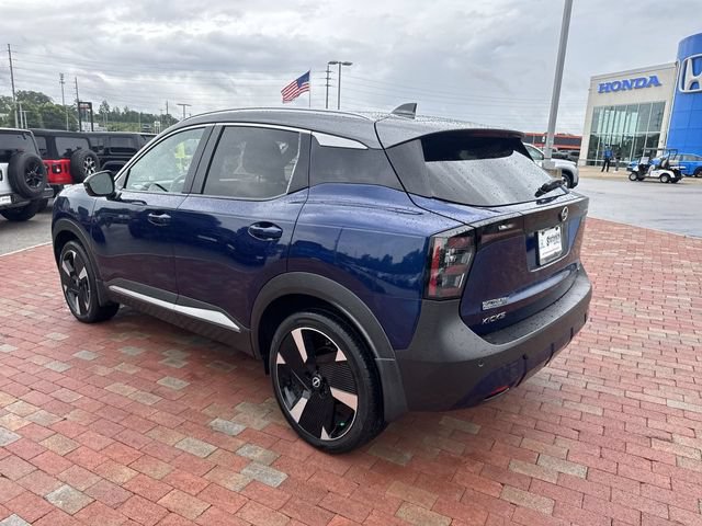 Used 2025 Nissan Kicks SR w/ SR Premium Package FWD image 34