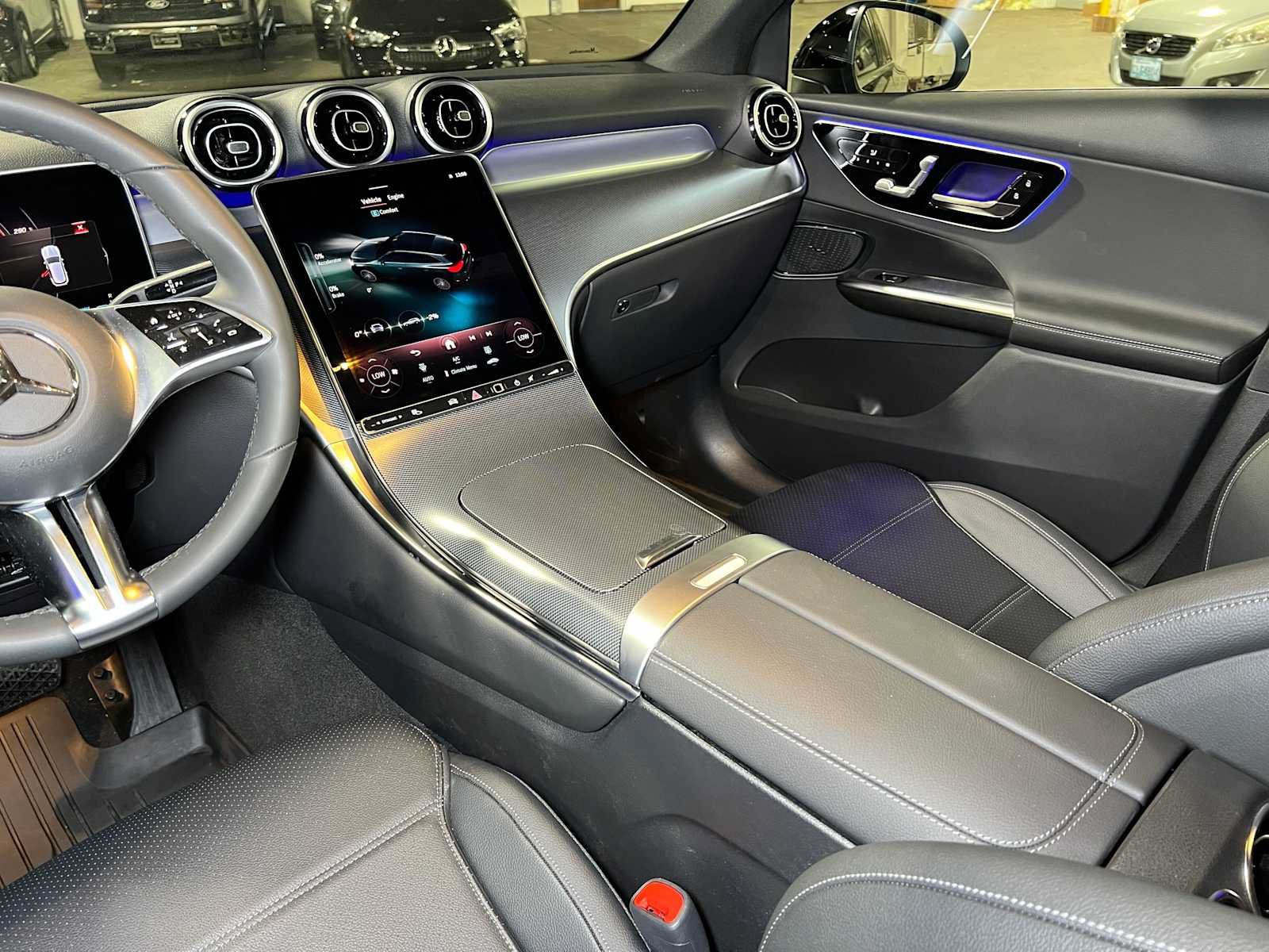 Certified 2026 Mercedes-Benz GLC 300 4MATIC image 41
