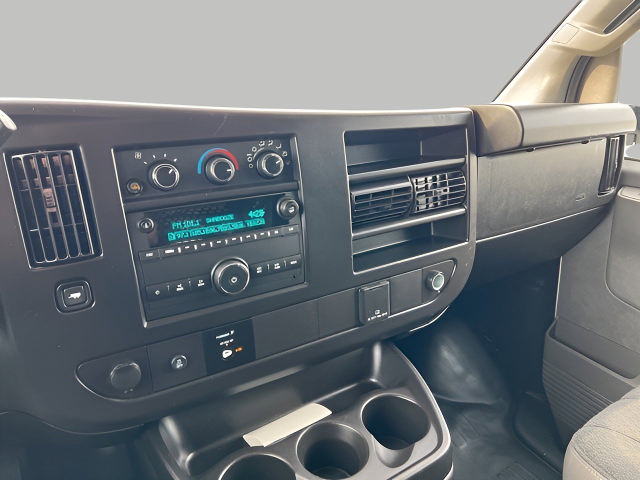 Used 2024 Chevrolet Express 2500 w/ Driver Convenience Package image 36