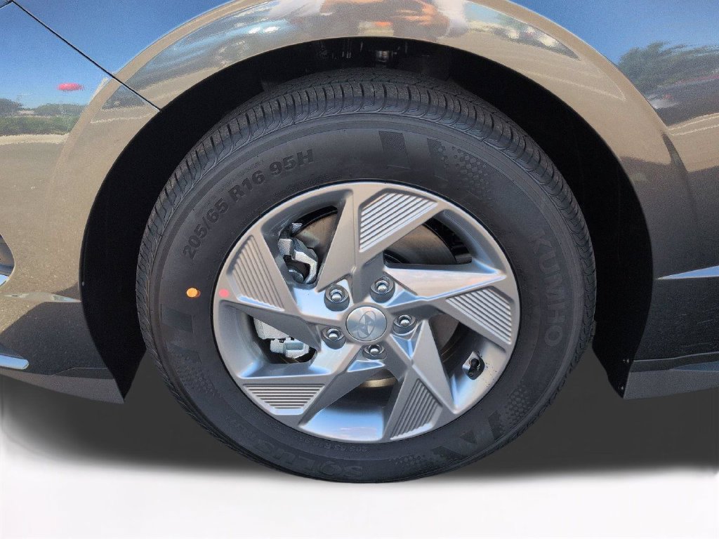 New 2027 Hyundai Sonata SE FWD image 13