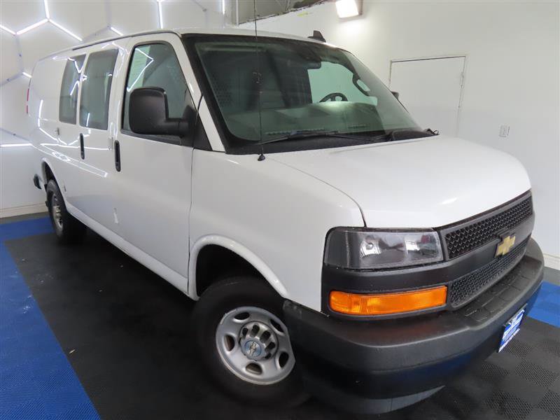 Used 2021 Chevrolet Express 2500 w/ Driver Convenience Package RWD image 5