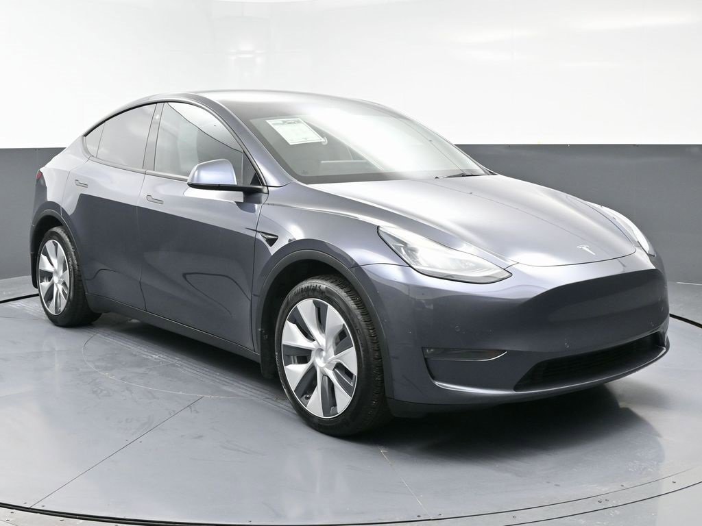 Used 2021 Tesla Model Y Long Range image 2