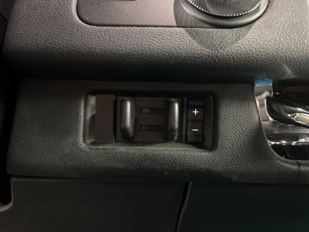 Used 2020 Lincoln Navigator Reserve w/ Luxury Package image 17