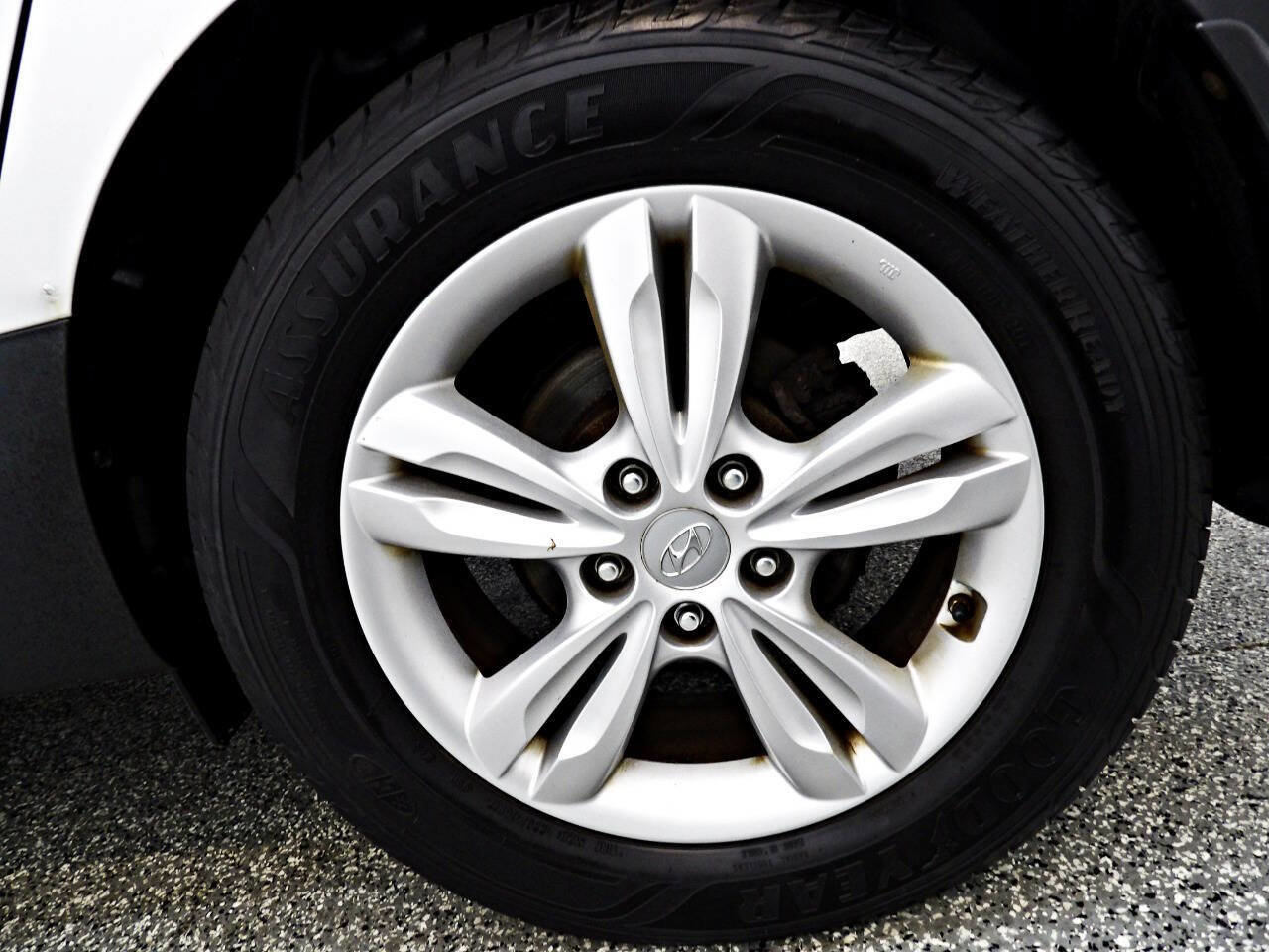 Used 2011 Hyundai Tucson GLS image 19