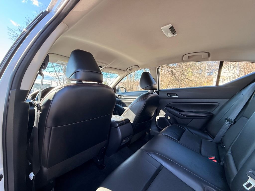 Used 2024 Nissan Altima 2.5 SR image 16