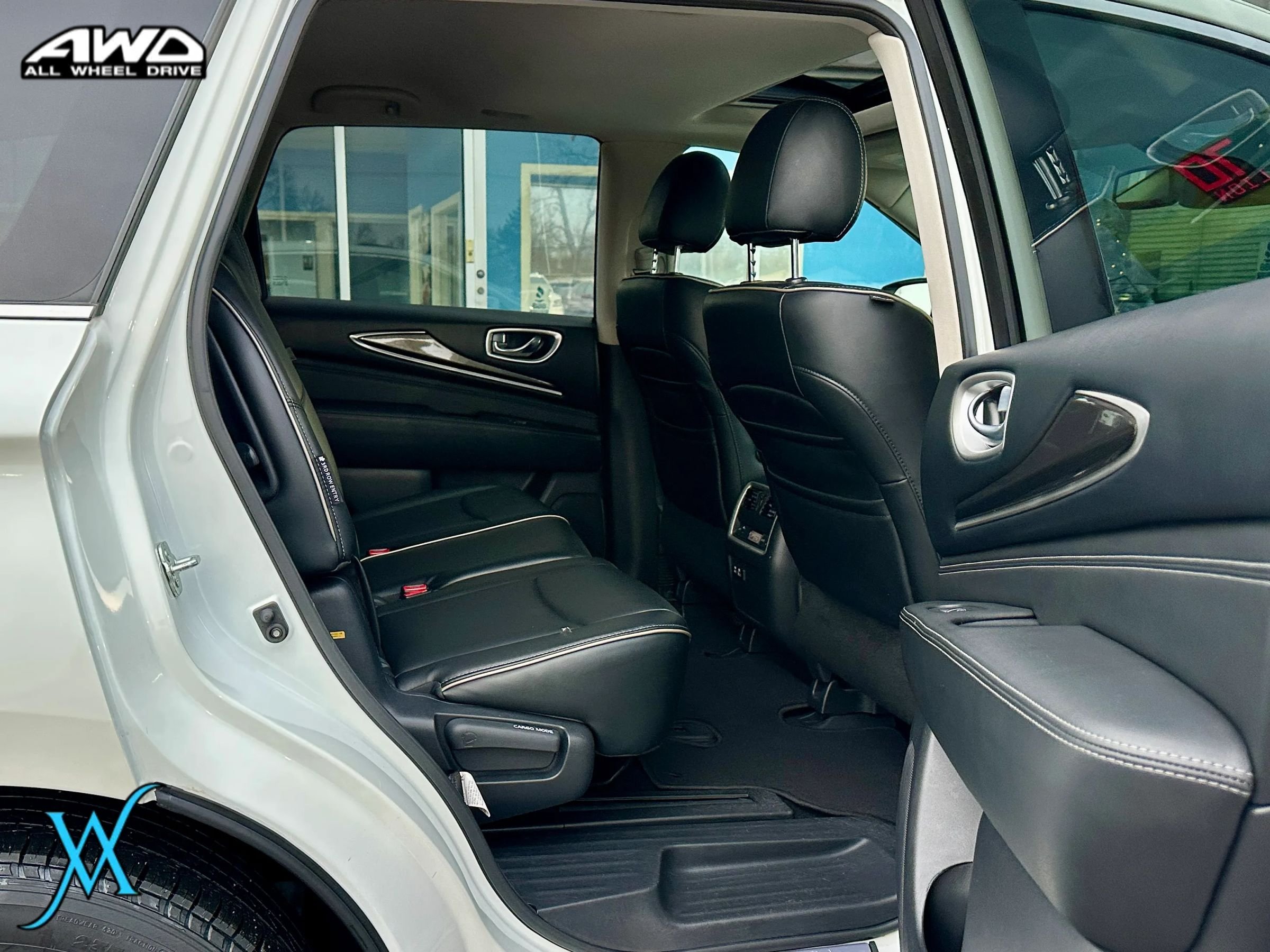 Used 2019 INFINITI QX60 Pure AWD/4WD image 25
