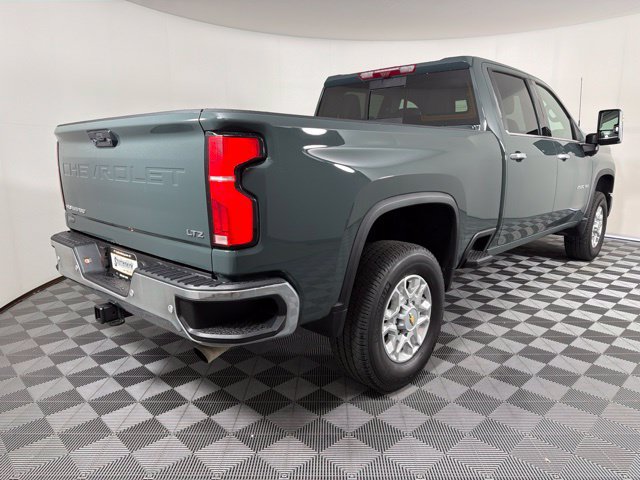 Used 2026 Chevrolet Silverado 2500 LTZ w/ LTZ Premium Package AWD/4WD image 6