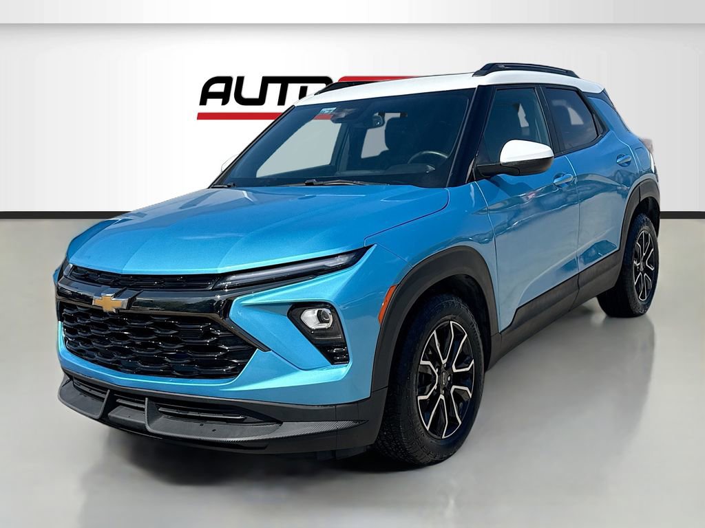 Used 2025 Chevrolet TrailBlazer ACTIV w/ Convenience Package image 3