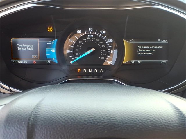 Used 2017 Ford Fusion SE w/ Fusion SE Technology Package image 10