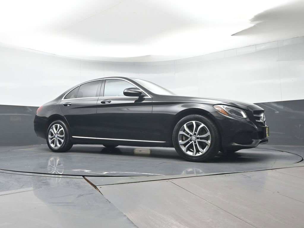 Used 2017 Mercedes-Benz C 300 4MATIC Sedan image 31