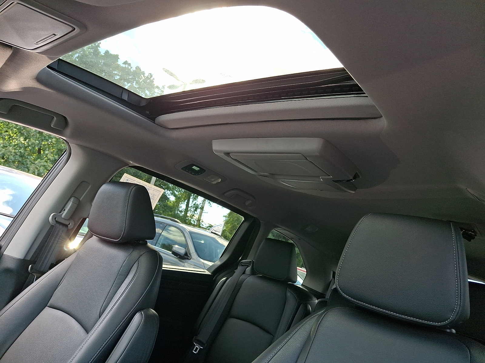 Certified 2024 Honda Odyssey Touring image 13
