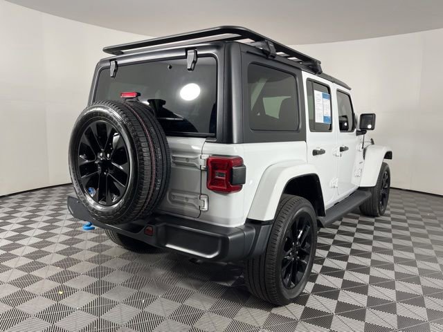 Used 2022 Jeep Wrangler Unlimited Sahara w/ Cold Weather Group image 10