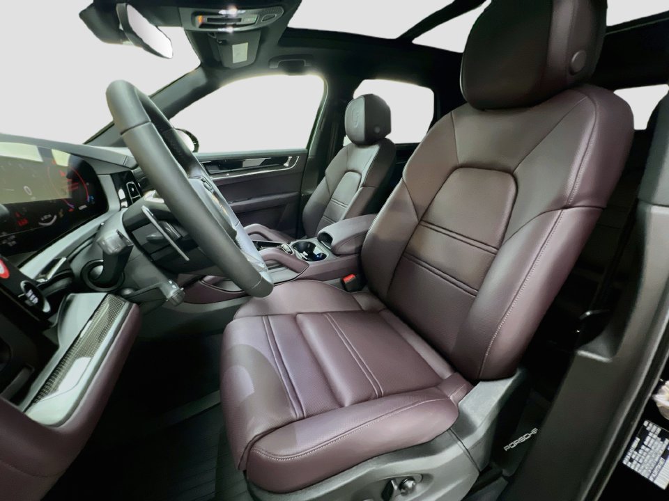 New 2026 Porsche Cayenne S AWD/4WD image 5