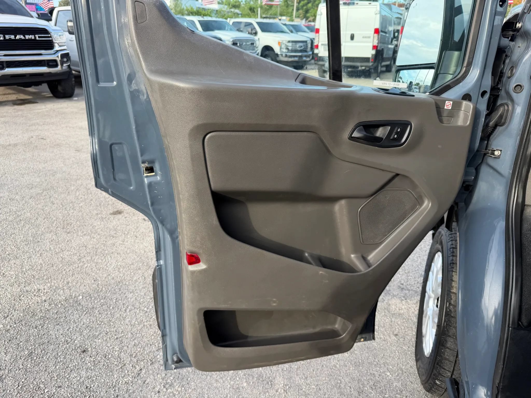 Used 2020 Ford Transit 250 148 High Roof Extended RWD image 12