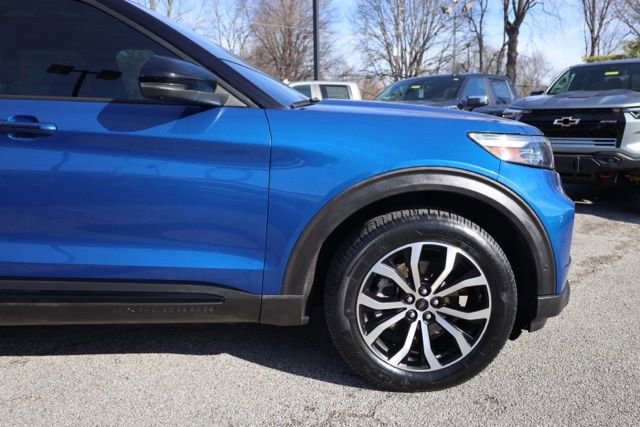 Used 2020 Ford Explorer ST w/ Premium Technology Package image 13