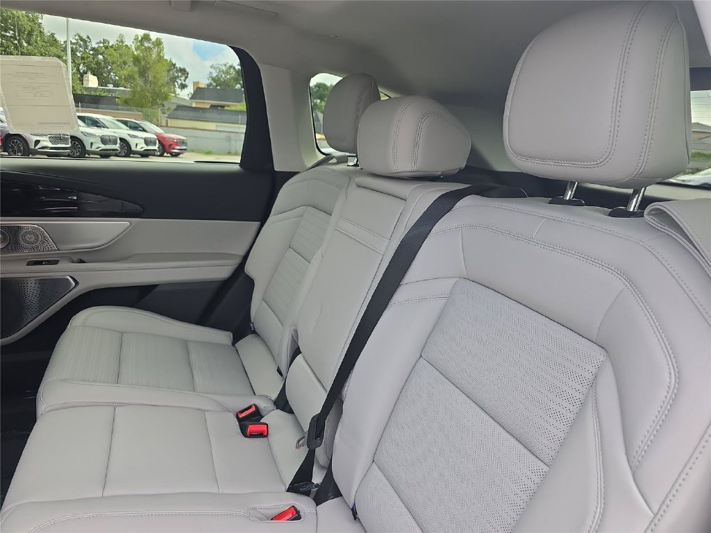 New 2026 Lincoln Nautilus Reserve AWD/4WD image 11