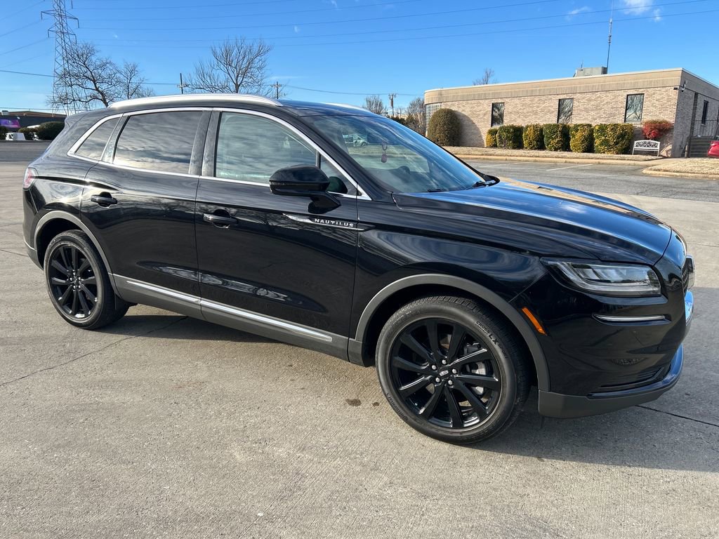 Certified 2023 Lincoln Nautilus Reserve w/ Monochromatic Package image 9