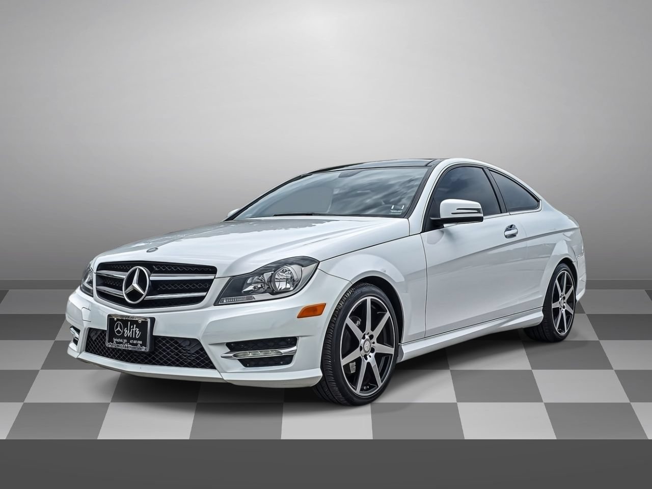 Used 2015 Mercedes-Benz C 250 Coupe image 3