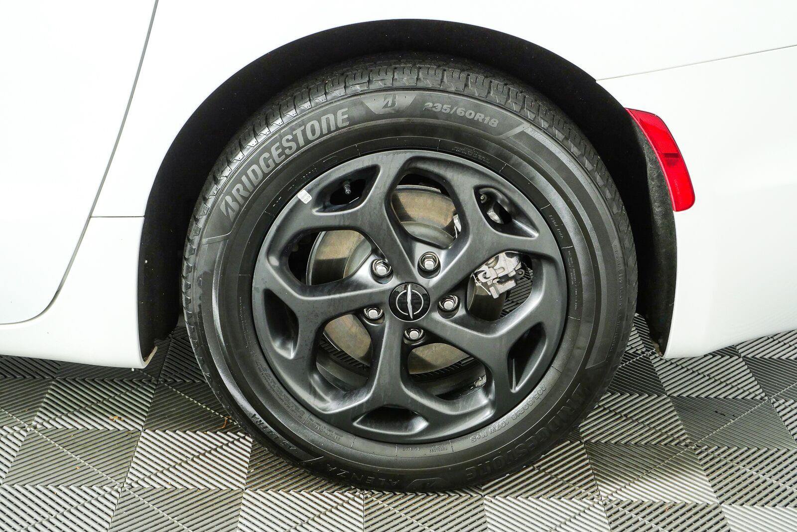 Used 2022 Chrysler Pacifica Touring-L w/ S Appearance Package FWD image 38