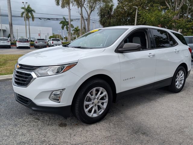 Used 2018 Chevrolet Equinox LS image 3