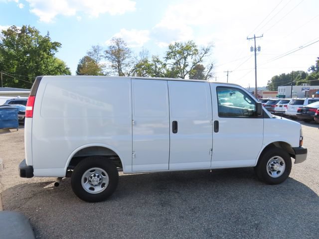 Used 2019 Chevrolet Express 2500 RWD image 5