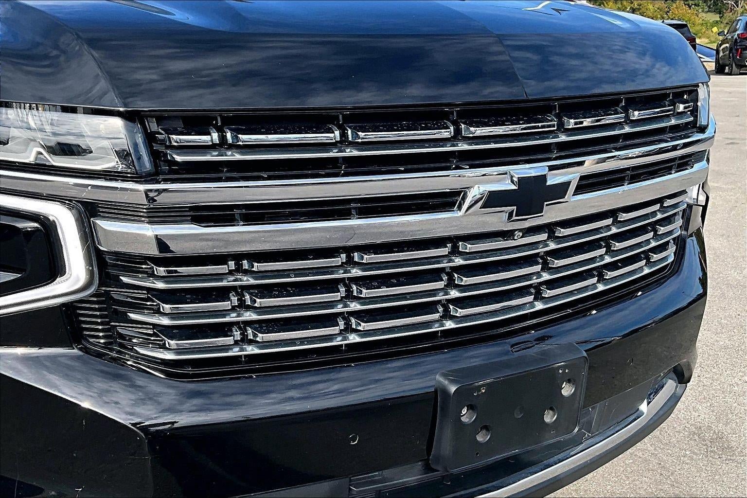 Used 2021 Chevrolet Tahoe Premier w/ Premium Package AWD/4WD image 29