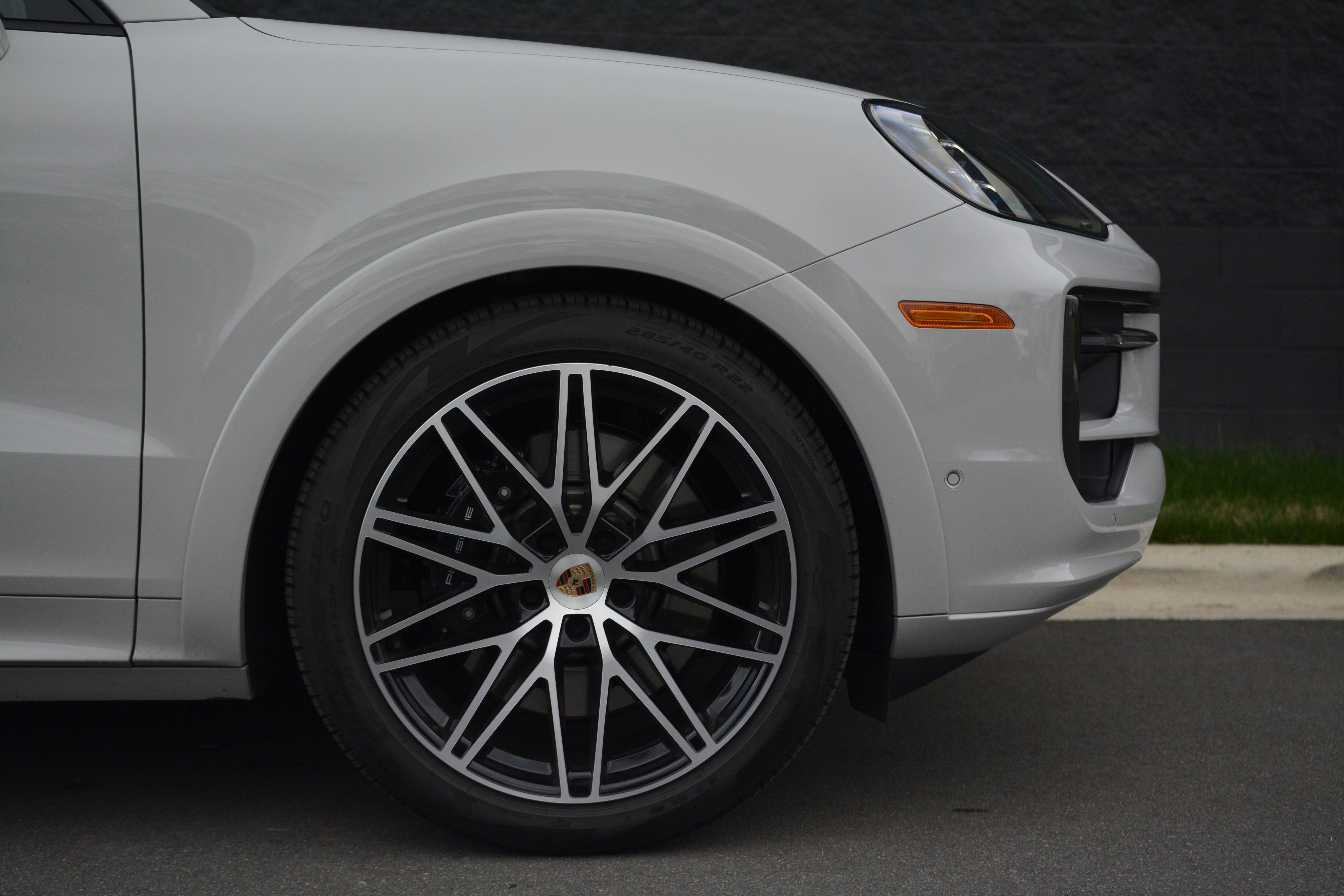 Certified 2025 Porsche Cayenne GTS AWD/4WD image 11