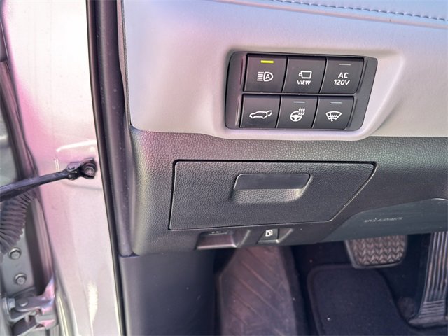 Used 2021 Toyota Highlander Platinum image 23