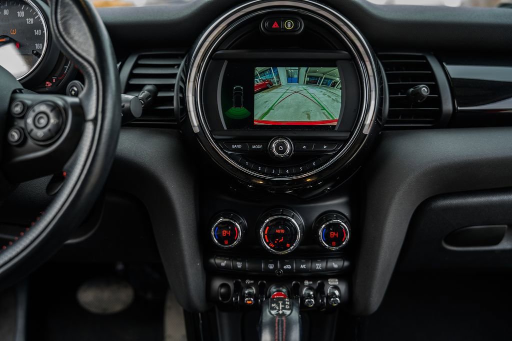 Used 2019 MINI Cooper S image 19