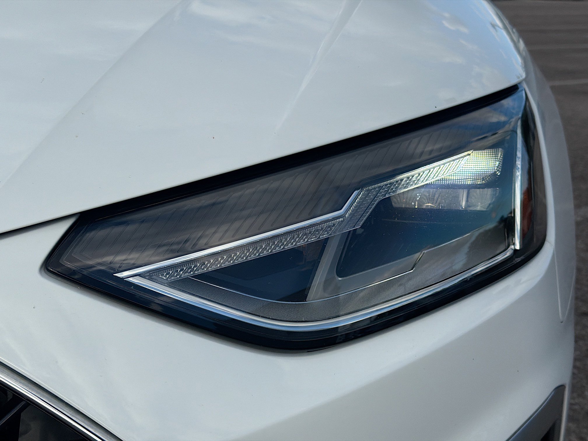 Used 2021 Audi A4 2.0T Premium w/ Convenience Package image 9