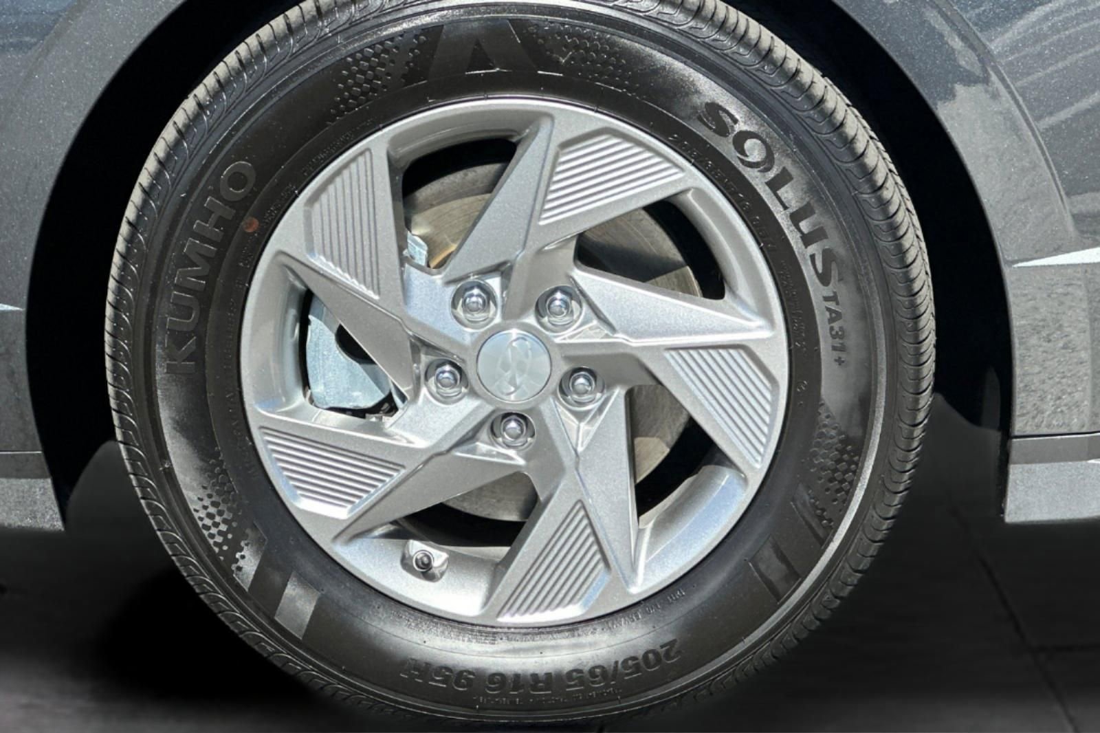 Certified 2026 Hyundai Sonata SE image 28