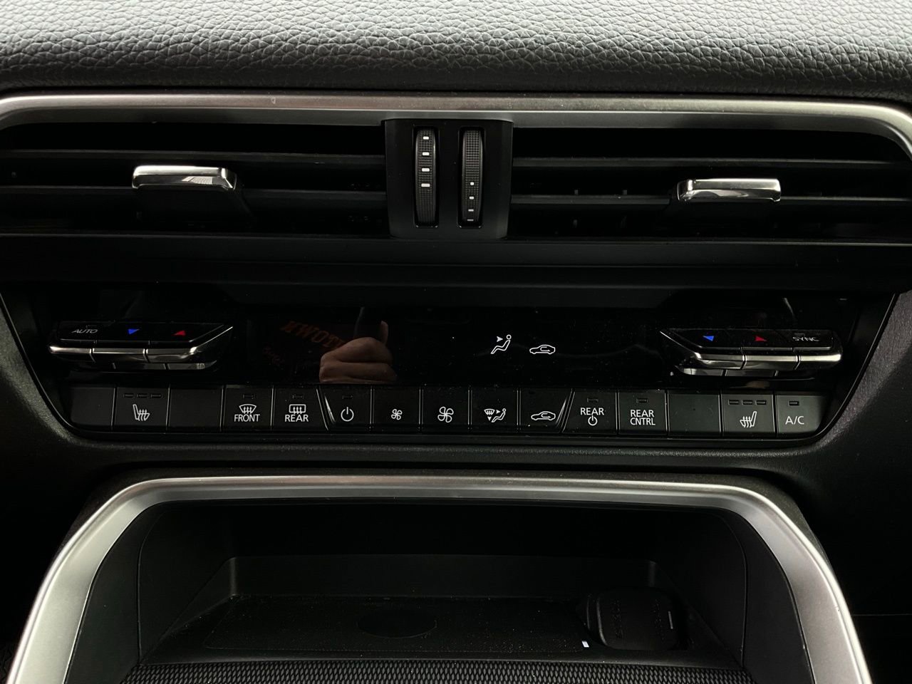 Used 2025 MAZDA CX-70 3.3 Turbo w/ Preferred Package image 29