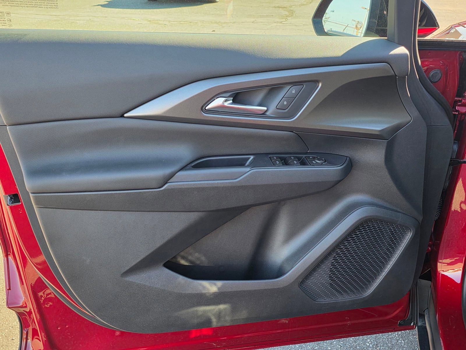 New 2026 Chevrolet Equinox EV LT w/ LPO, Blackout Package image 20