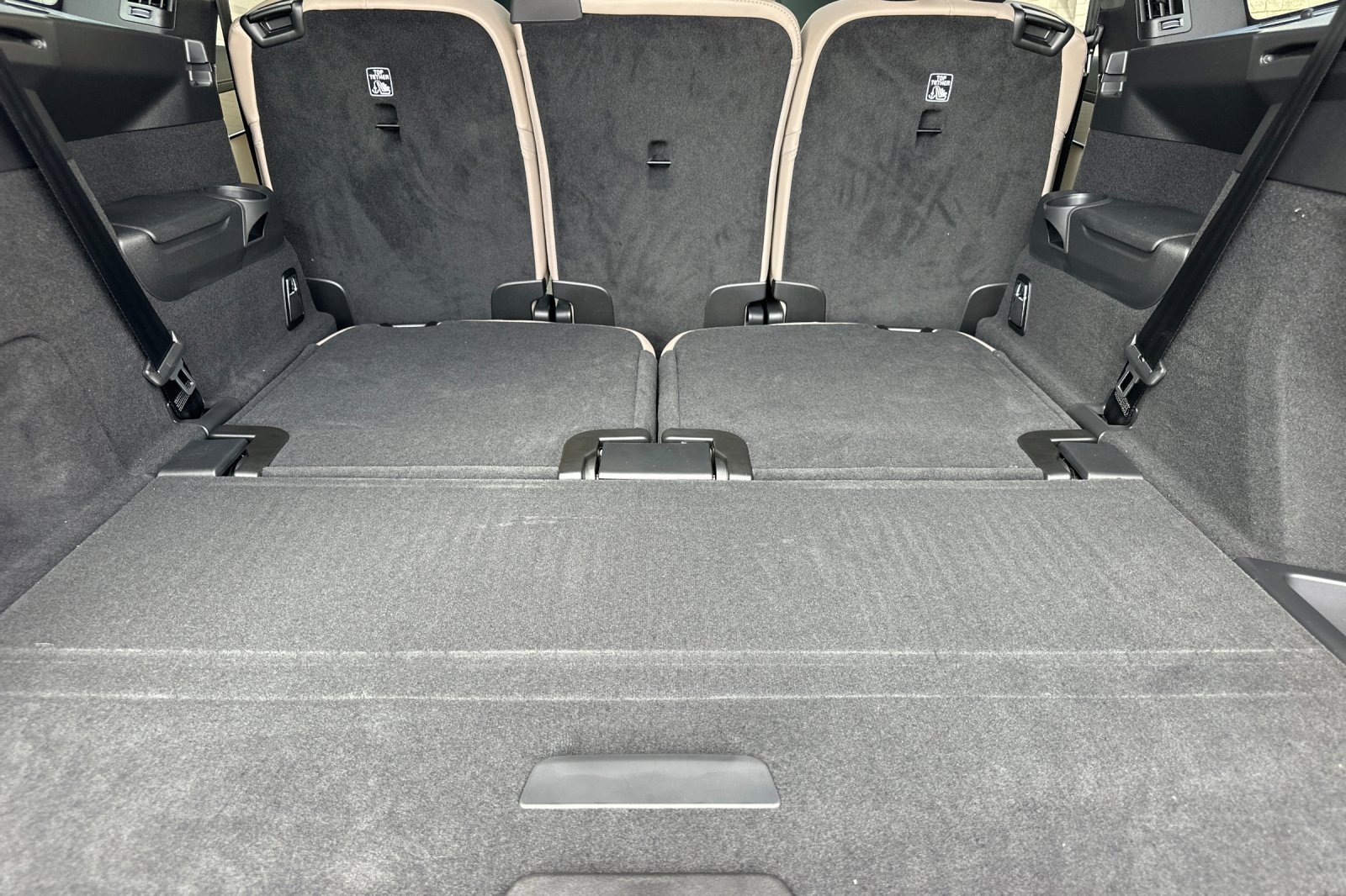 New 2026 Volvo XC90 T8 Ultra image 17