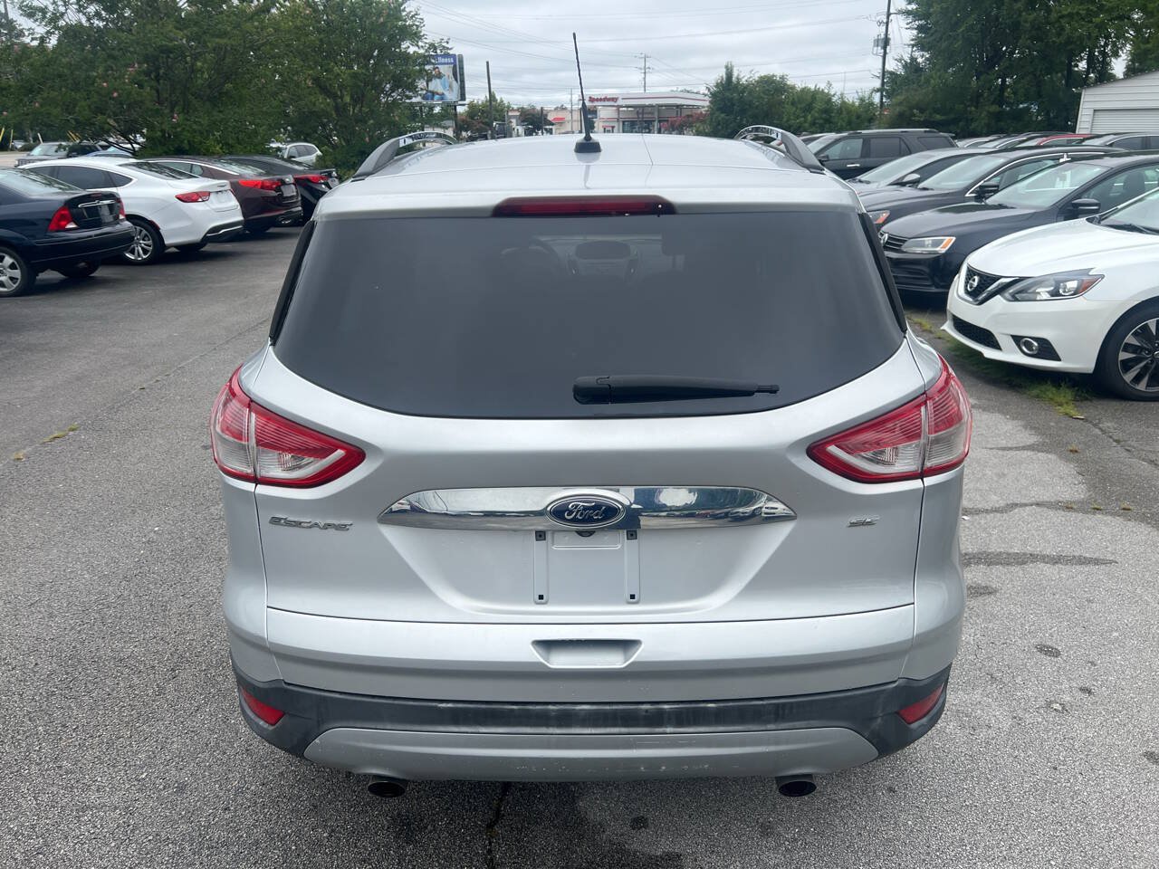 Used 2016 Ford Escape SE w/ SE Chrome Package FWD image 7
