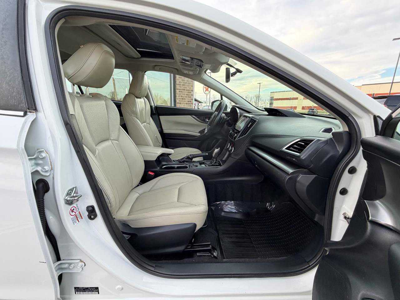 Used 2018 Subaru Impreza 2.0i Limited image 30