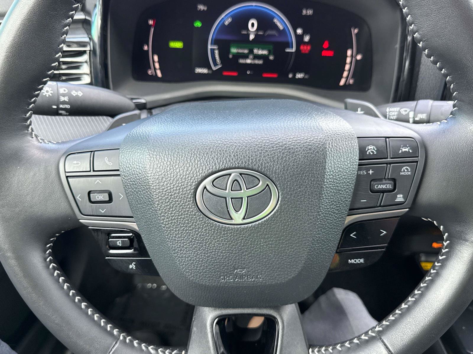 Used 2025 Toyota Camry SE w/ Multimedia Upgrade Package FWD image 26