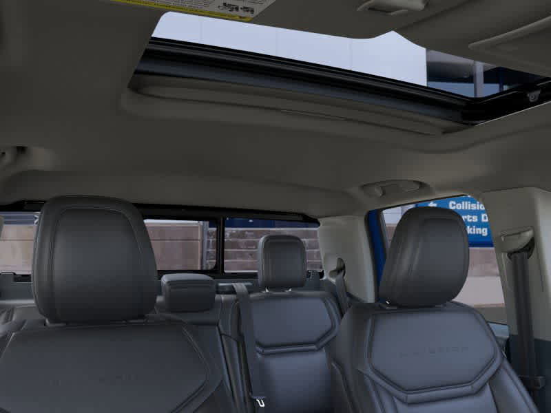 New 2025 Ford Maverick Lariat w/ Black Appearance Package image 12