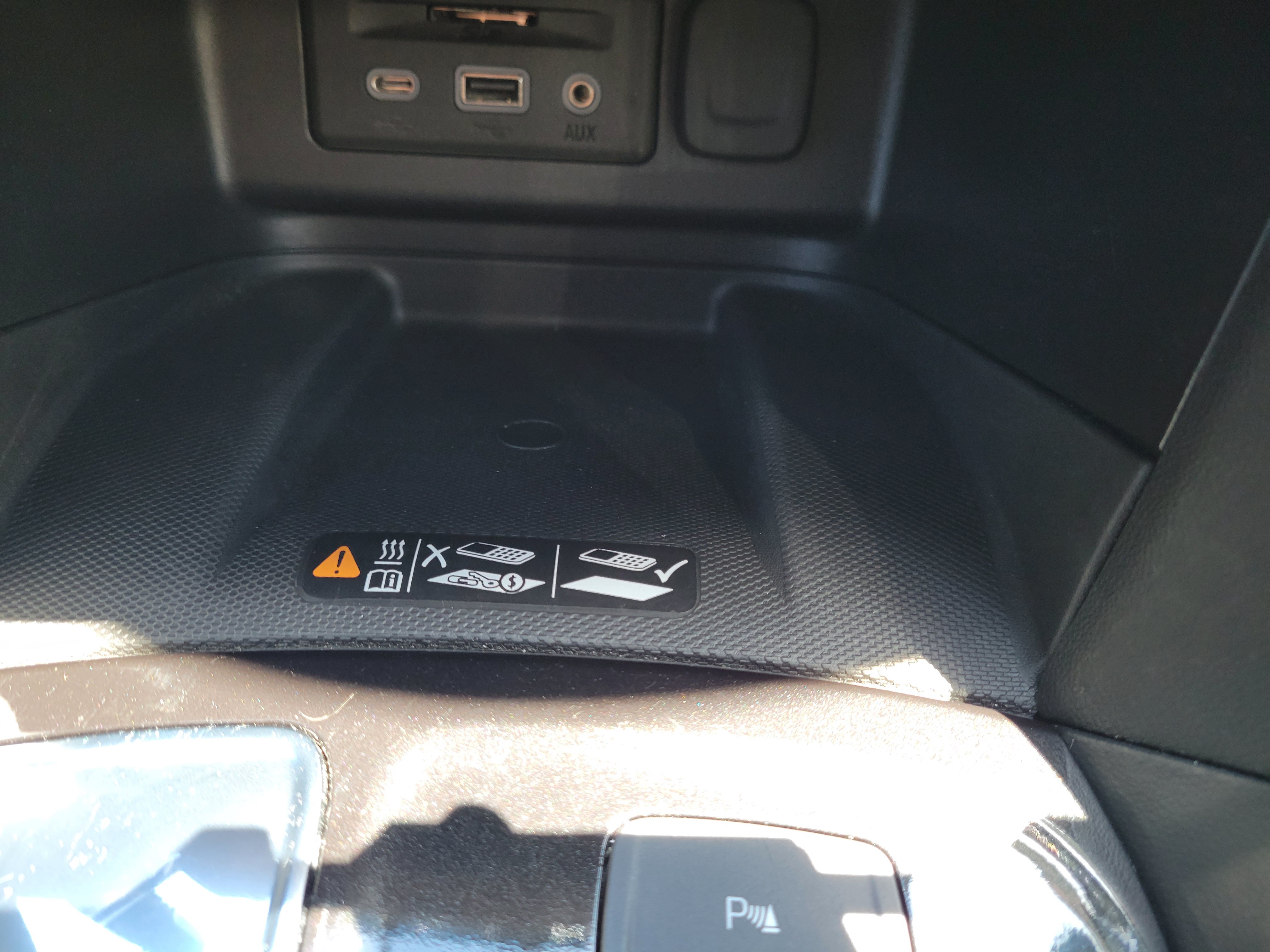 Certified 2024 Chevrolet Equinox Premier FWD image 21