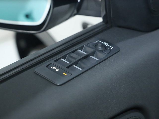 Used 2023 Land Rover Discovery Sport S image 31