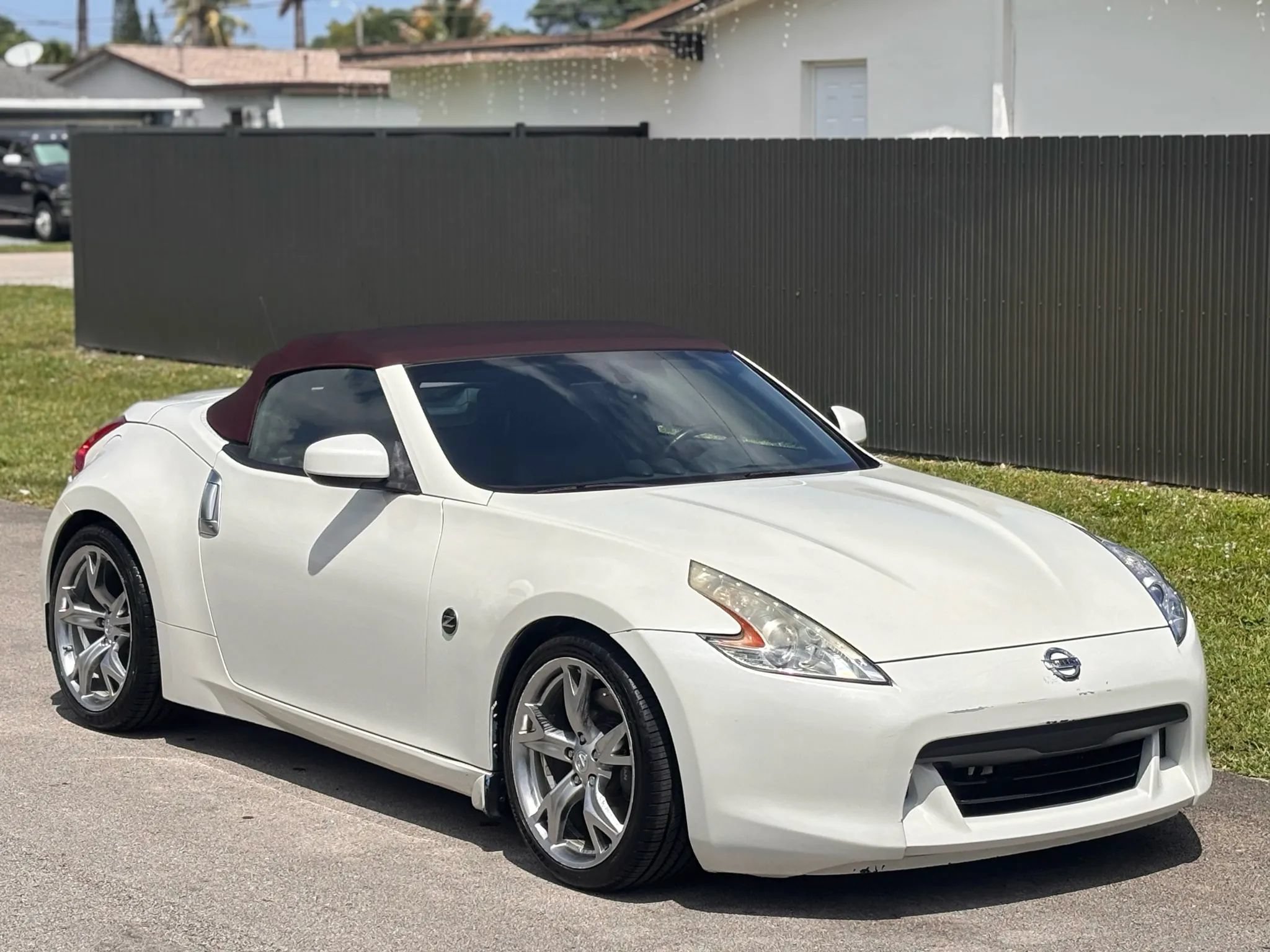 Used 2012 Nissan 370Z Touring w/ Sport Pkg RWD image 2