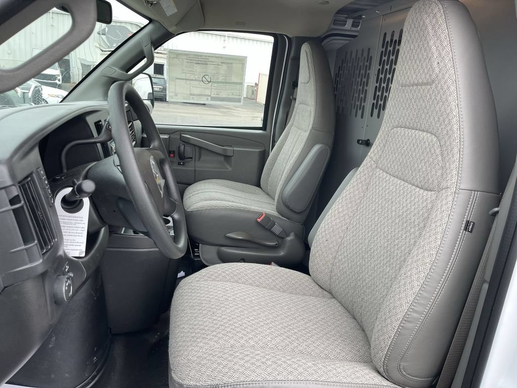 New 2026 Chevrolet Express 2500 w/ Driver Convenience Package RWD image 7